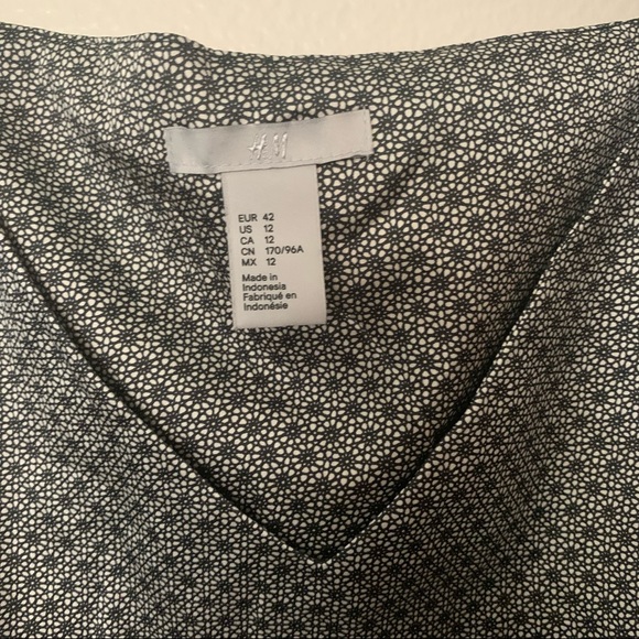 Geometric Print Tank - Picture 3 of 3